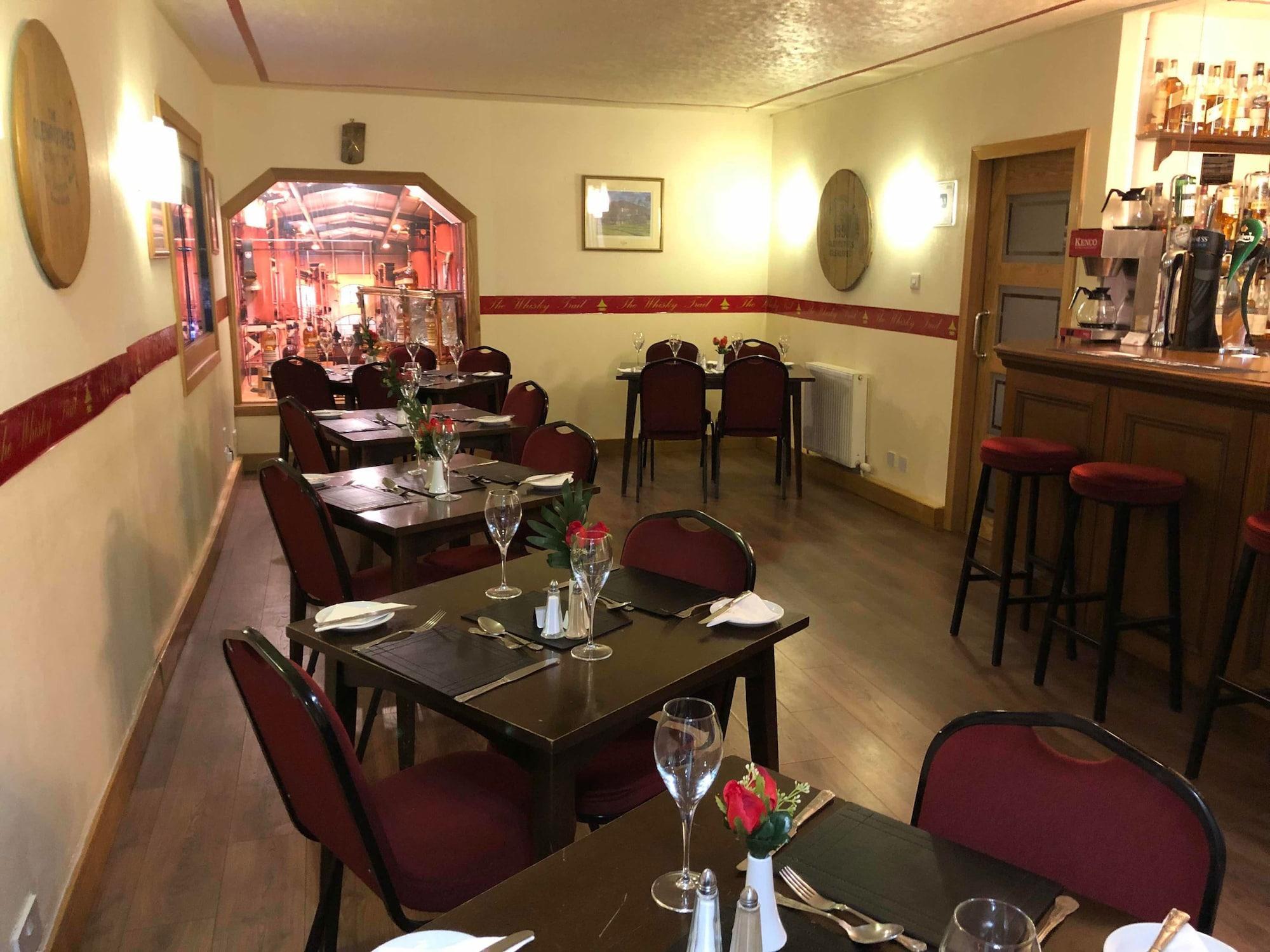 Oyo Eastbank Hotel, Speyside Scotland Rothes المظهر الخارجي الصورة
