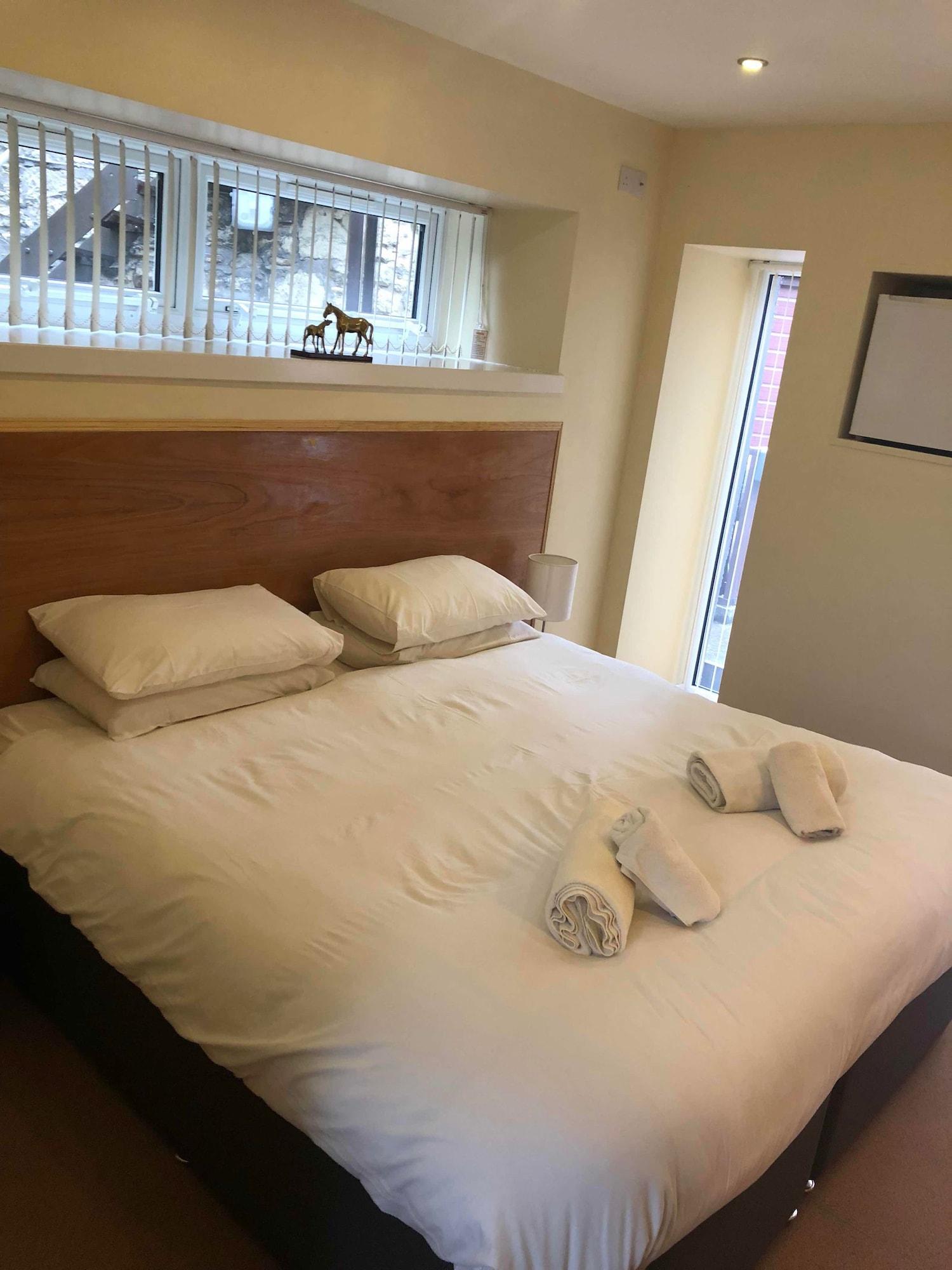 Oyo Eastbank Hotel, Speyside Scotland Rothes المظهر الخارجي الصورة