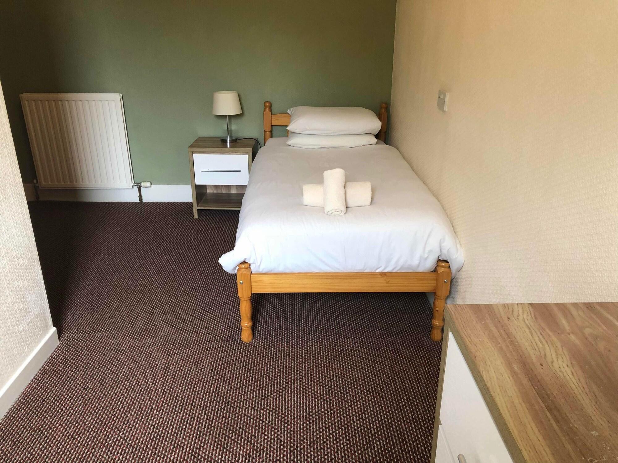 Oyo Eastbank Hotel, Speyside Scotland Rothes المظهر الخارجي الصورة